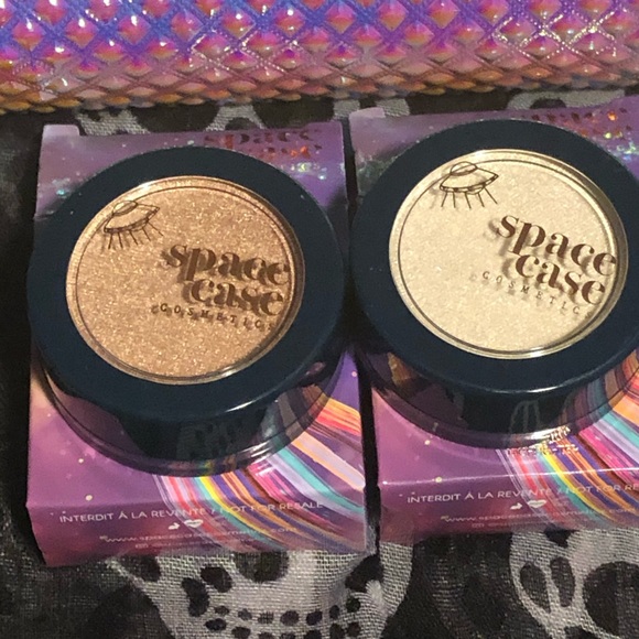 Space Case Cosmetics Highlighter Duo 👽🛸 - Picture 11 of 12